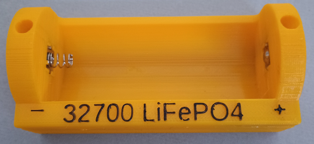 32700 LiFePO4 battery charger